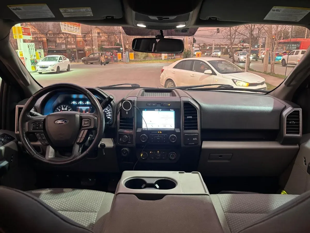 FORD F-150 5.0 Xlt Cc At 4x4 año 2019