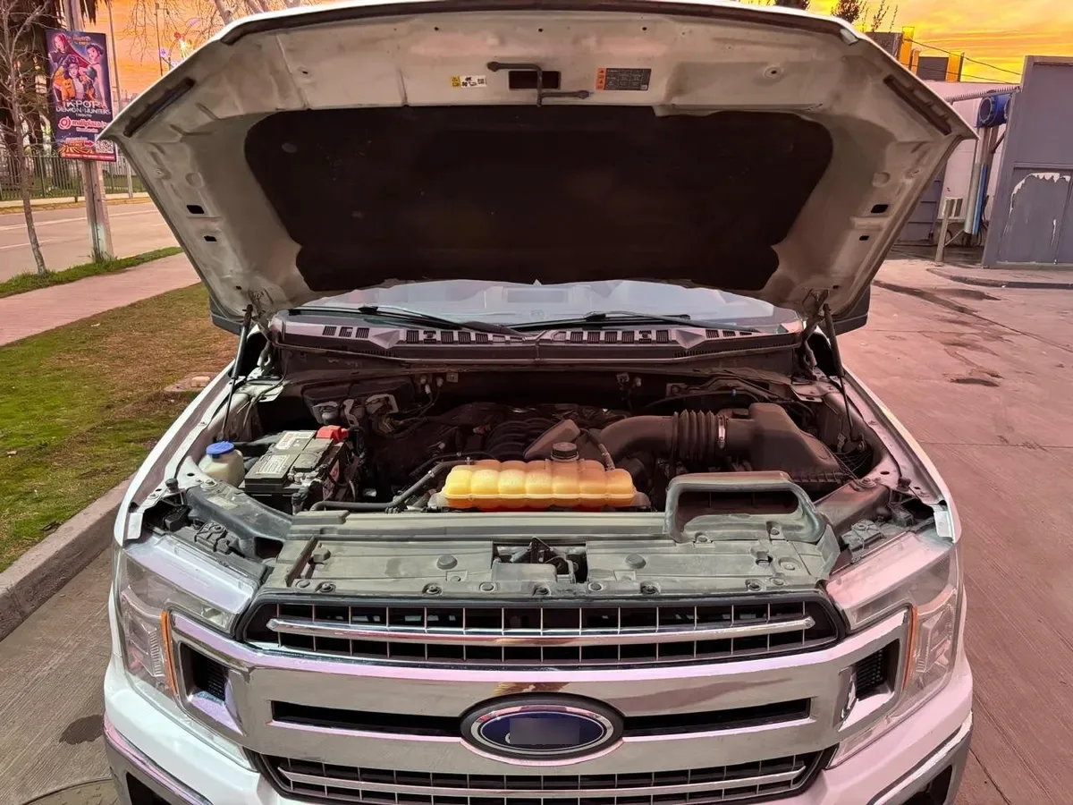 FORD F-150 5.0 Xlt Cc At 4x4 año 2019