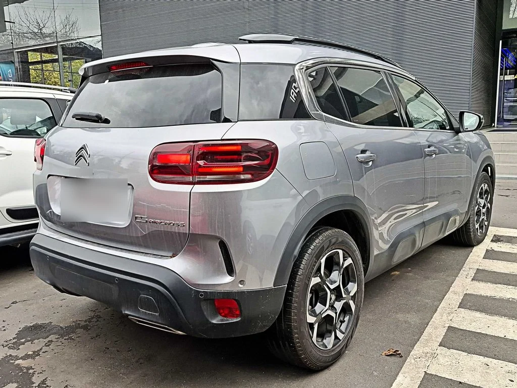 Citroen C5 Aircross Aircross At año 2023