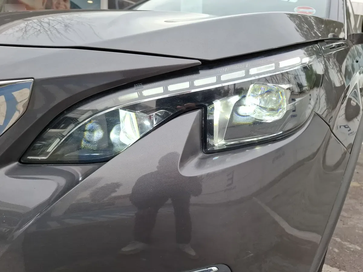 Peugeot 5008 2.0 Gt Bluehdi 180 Eat8 5p año 2020