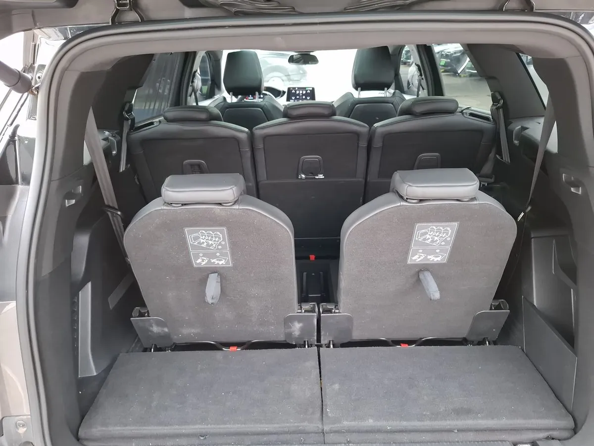 Peugeot 5008 2.0 Gt Bluehdi 180 Eat8 5p año 2020