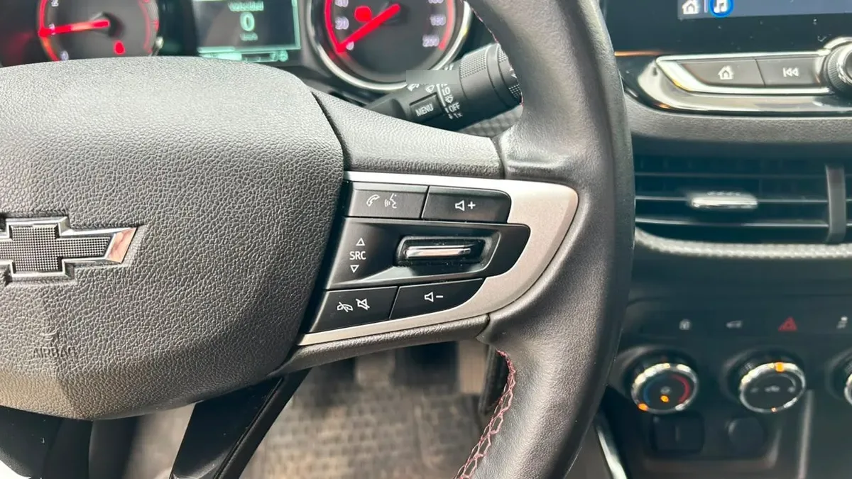 Chevrolet Onix Turbo Hb Rs 1.0 Mt año 2023