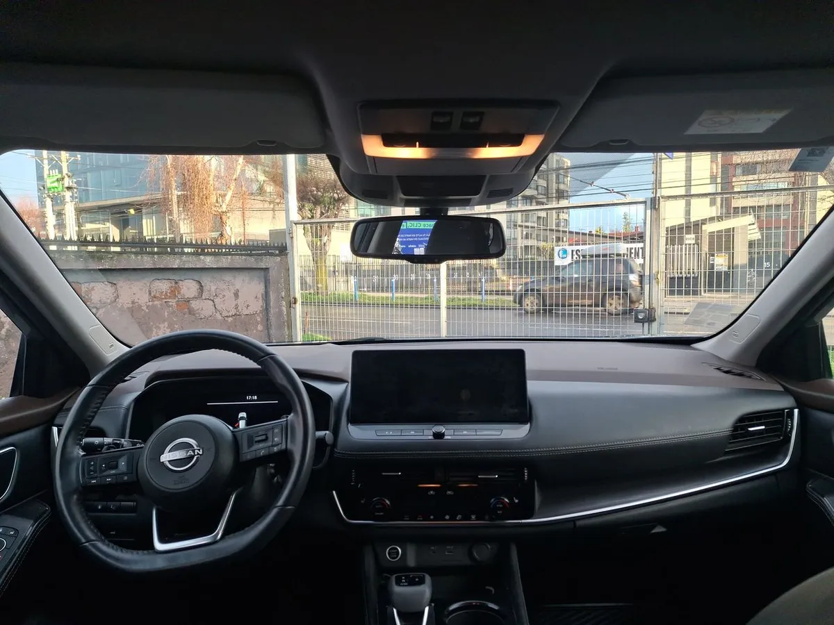 Nissan X-Trail 2.5 Exclusive 4x4 3row Cvt At 5p año 2024