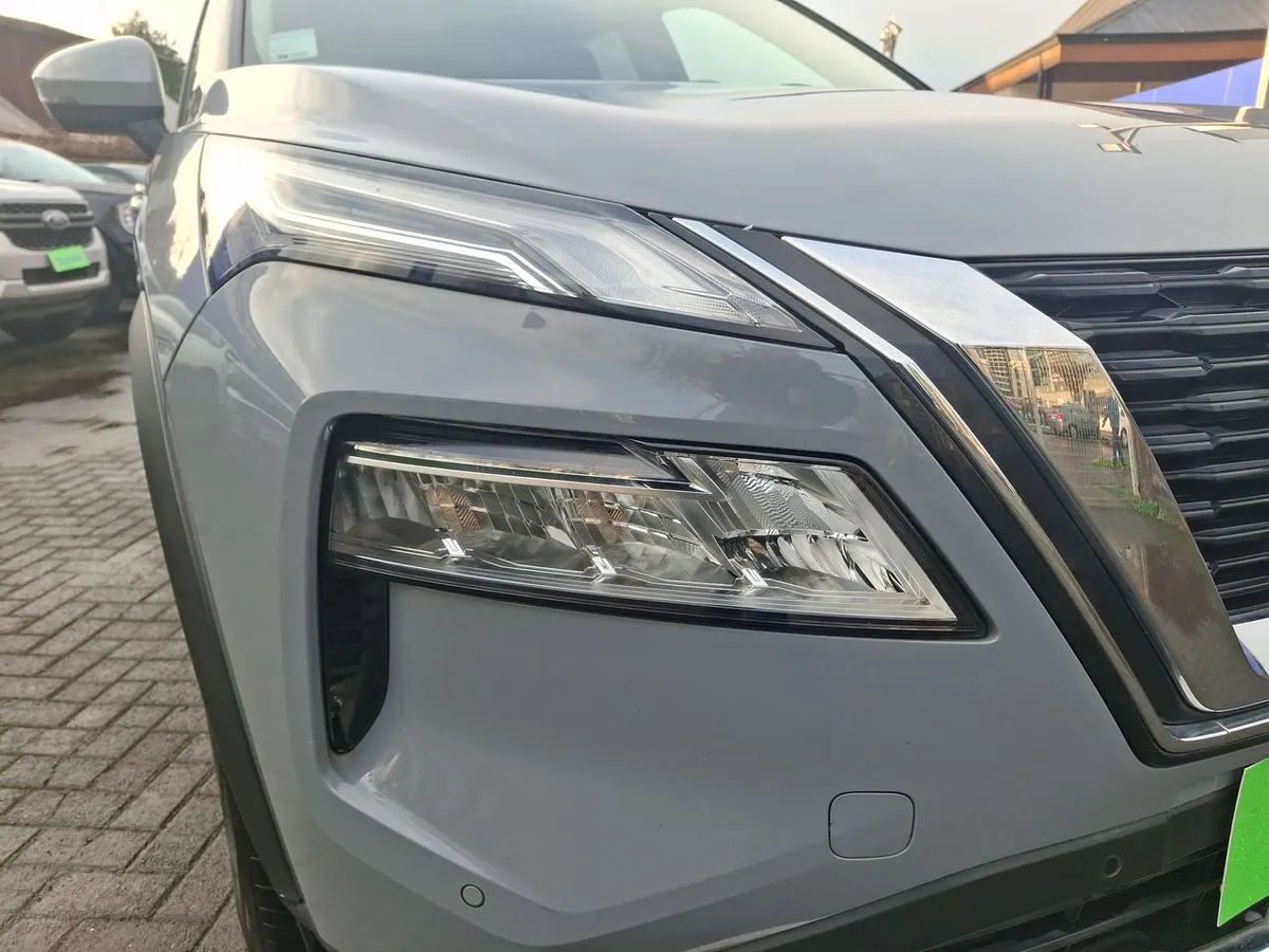 Nissan X-Trail 2.5 Exclusive 4x4 3row Cvt At 5p año 2024