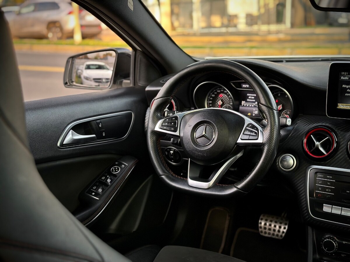 Mercedes-Benz A250 Amg Line año 2018