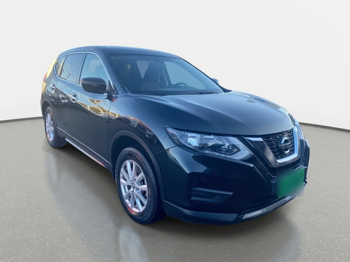 Nissan X-Trail 2.5 Sense 4x2 3row Cvt At 5p año 2023