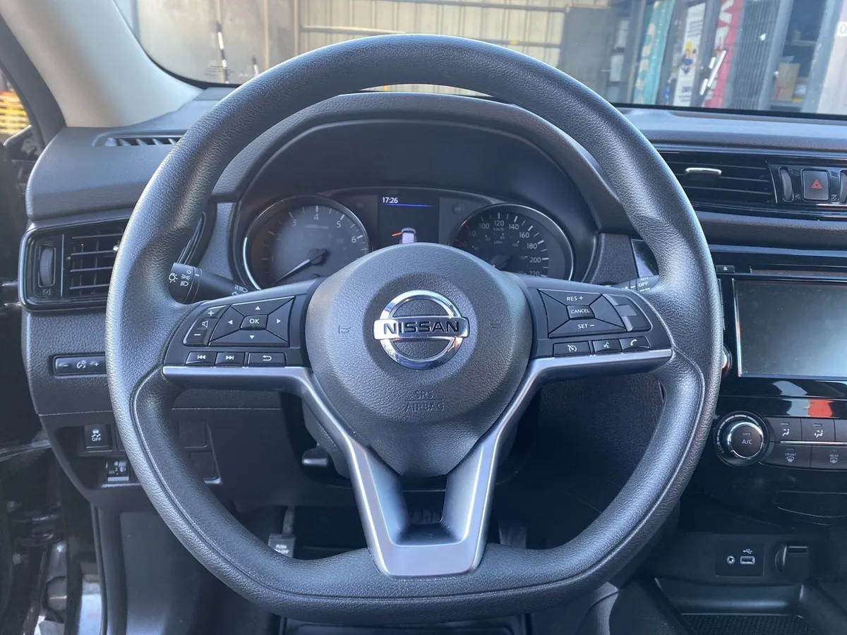 Nissan X-Trail 2.5 Sense 4x2 3row Cvt At 5p año 2023