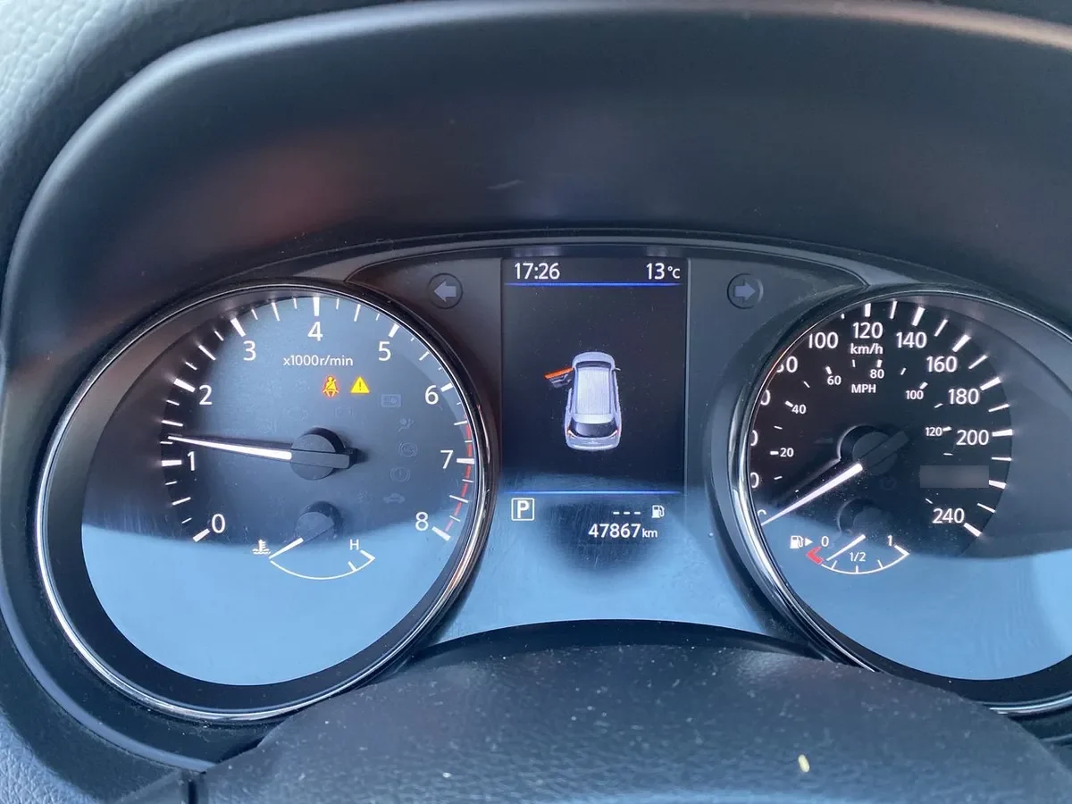 Nissan X-Trail 2.5 Sense 4x2 3row Cvt At 5p año 2023