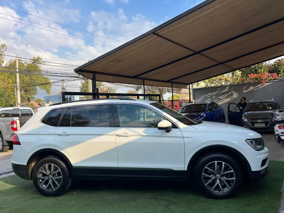 Volkswagen Tiguan 2.0 Tdi Dsg Comfortline 7a 4motion año 2019