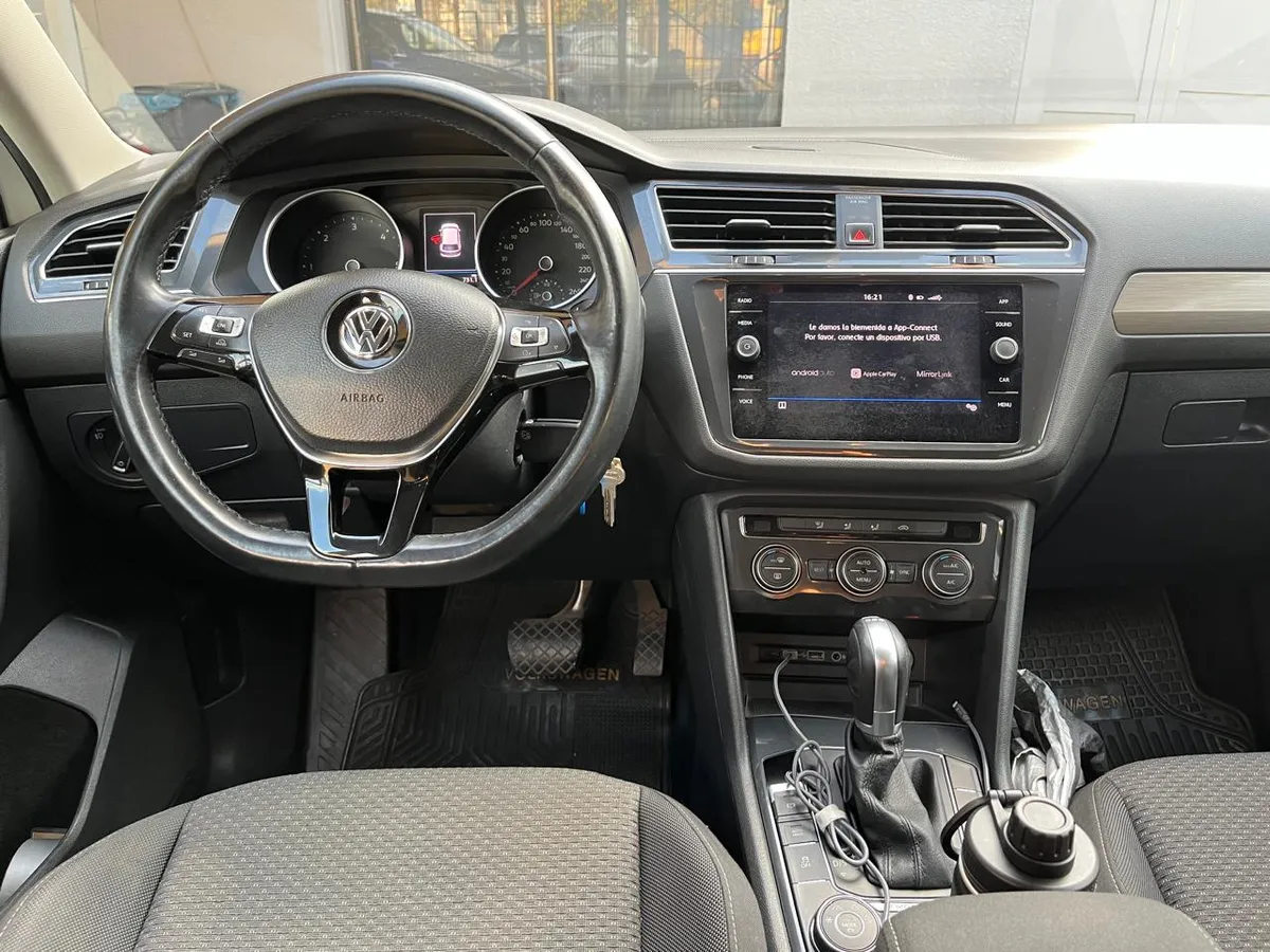 Volkswagen Tiguan 2.0 Tdi Dsg Comfortline 7a 4motion año 2019