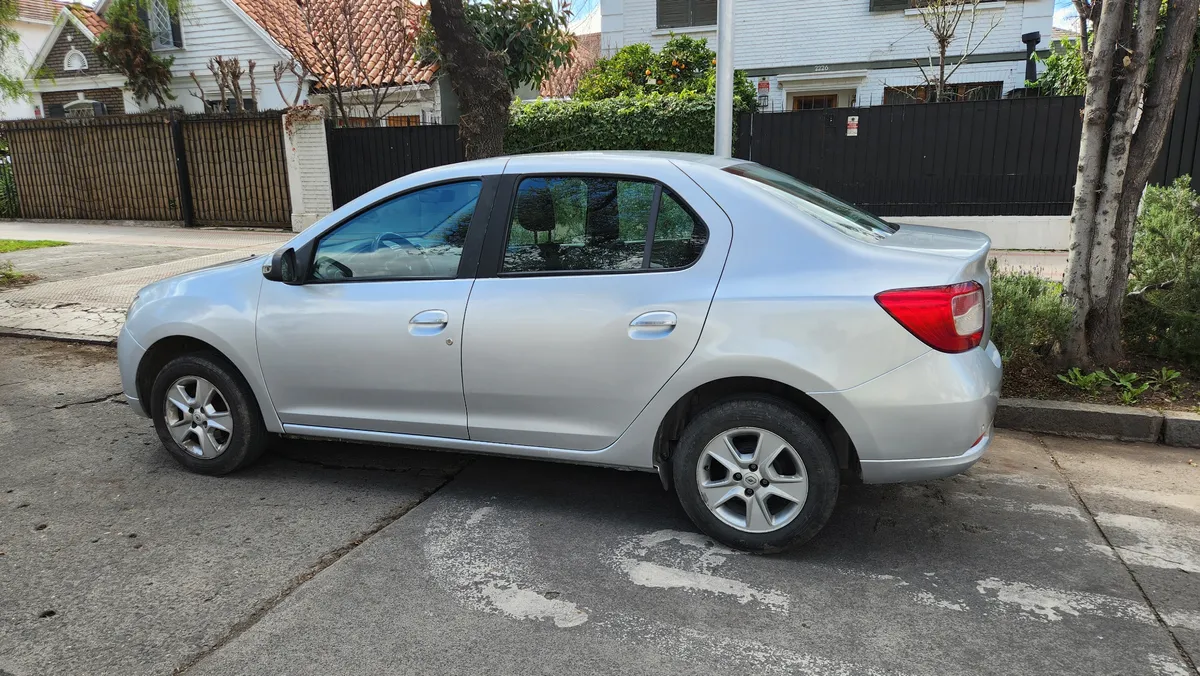 Renault Symbol 1.6 Privilege Mt año 2014