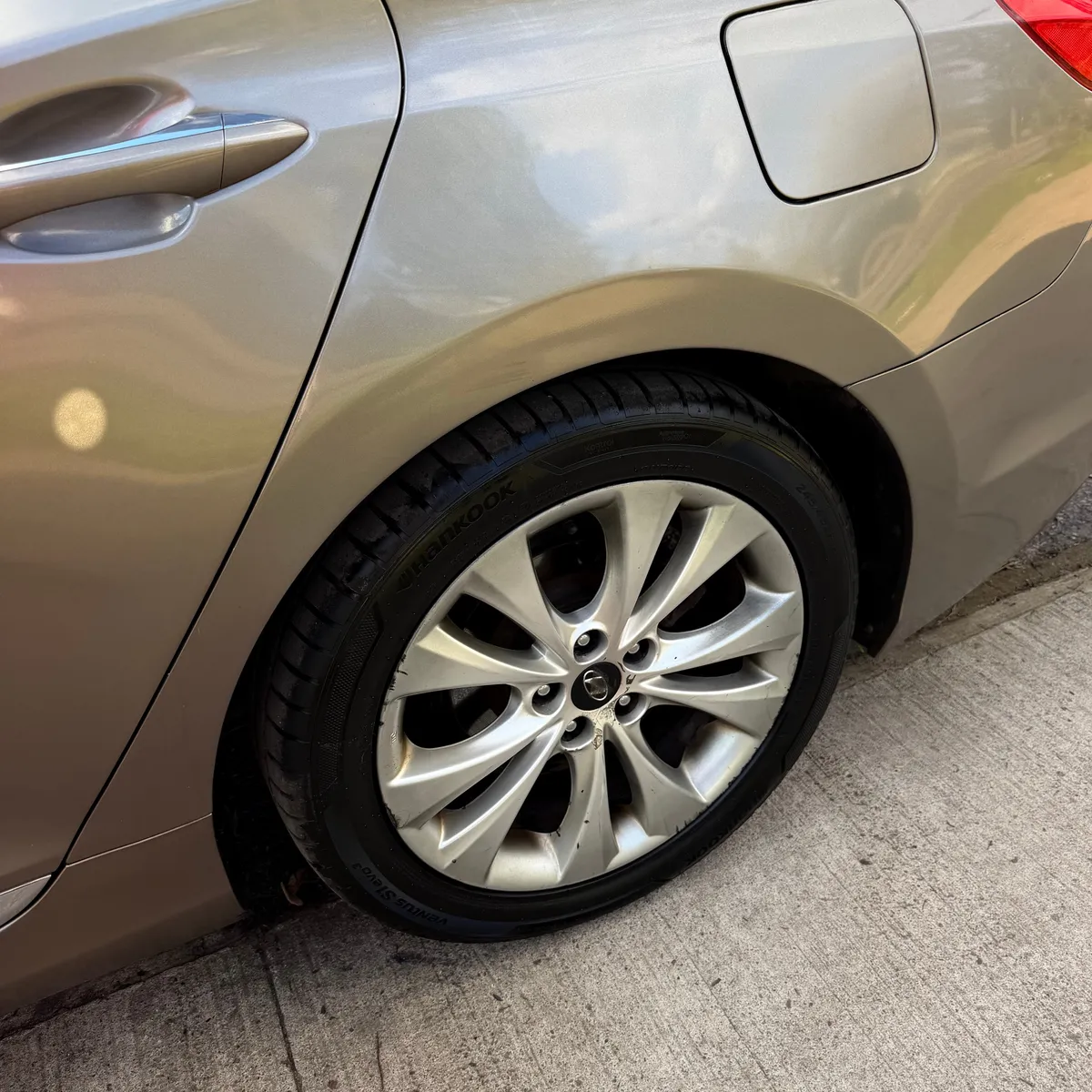 HYUNDAI AZERA 3.0 Hg At año 2013