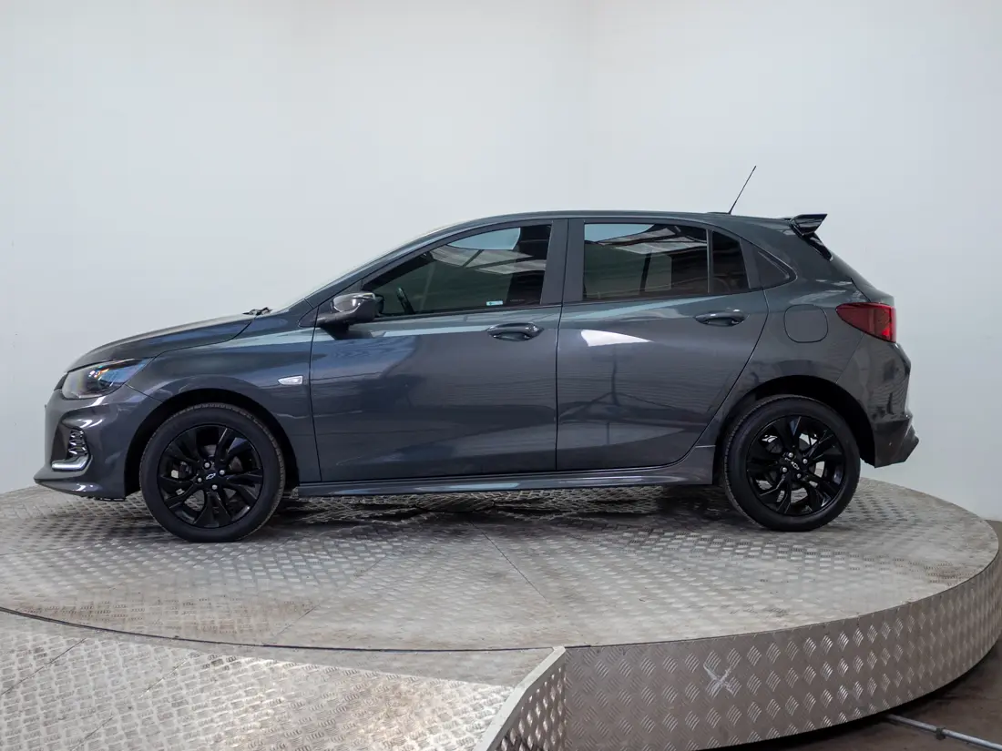 Chevrolet Onix Onix 1.0 Hb Rs P2 Mt año 2024