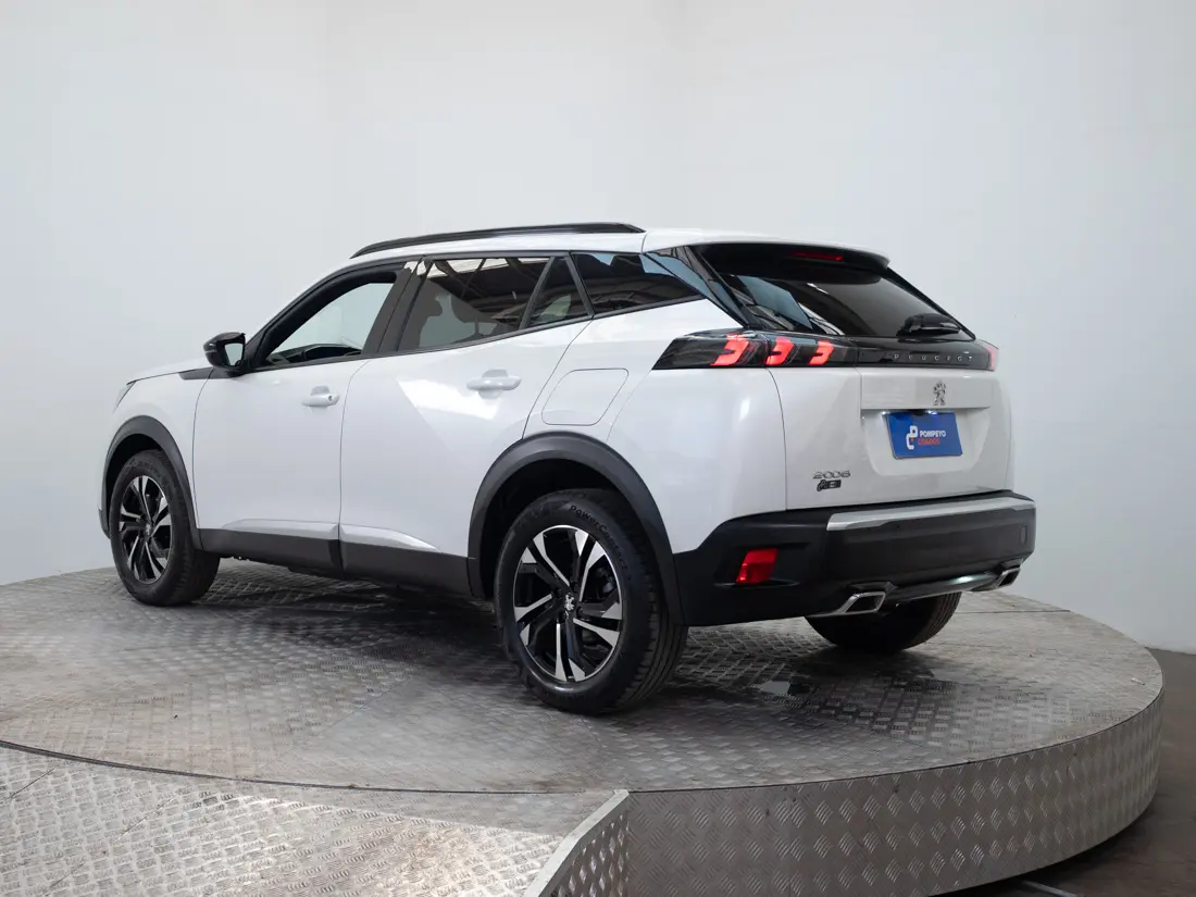 Peugeot 2008 2008 1.2 Allure Pack Puretech 130 At año 2023