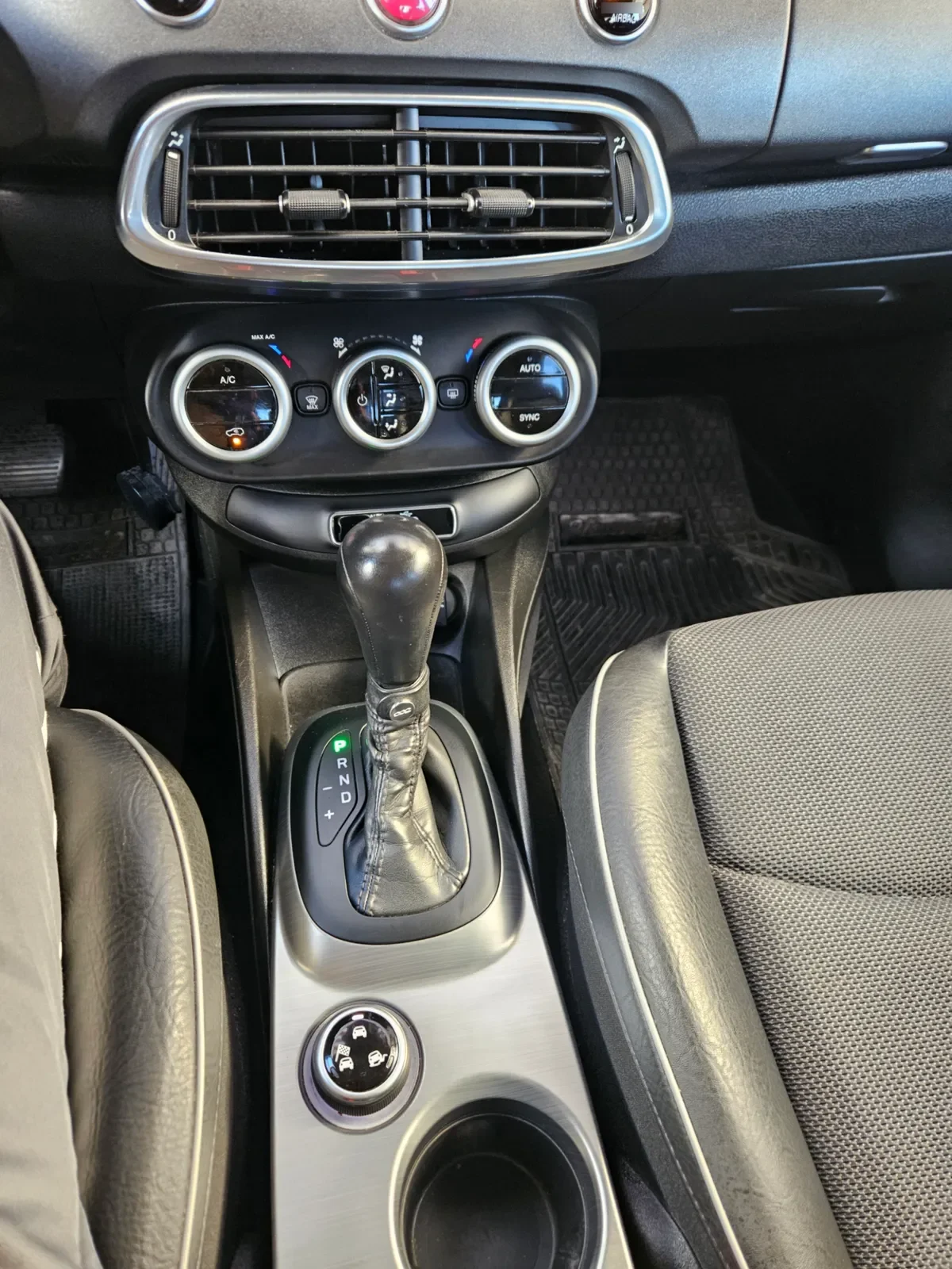 FIAT 500 1.4 X Cross Turbo Dynamic At 4x4 año 2017