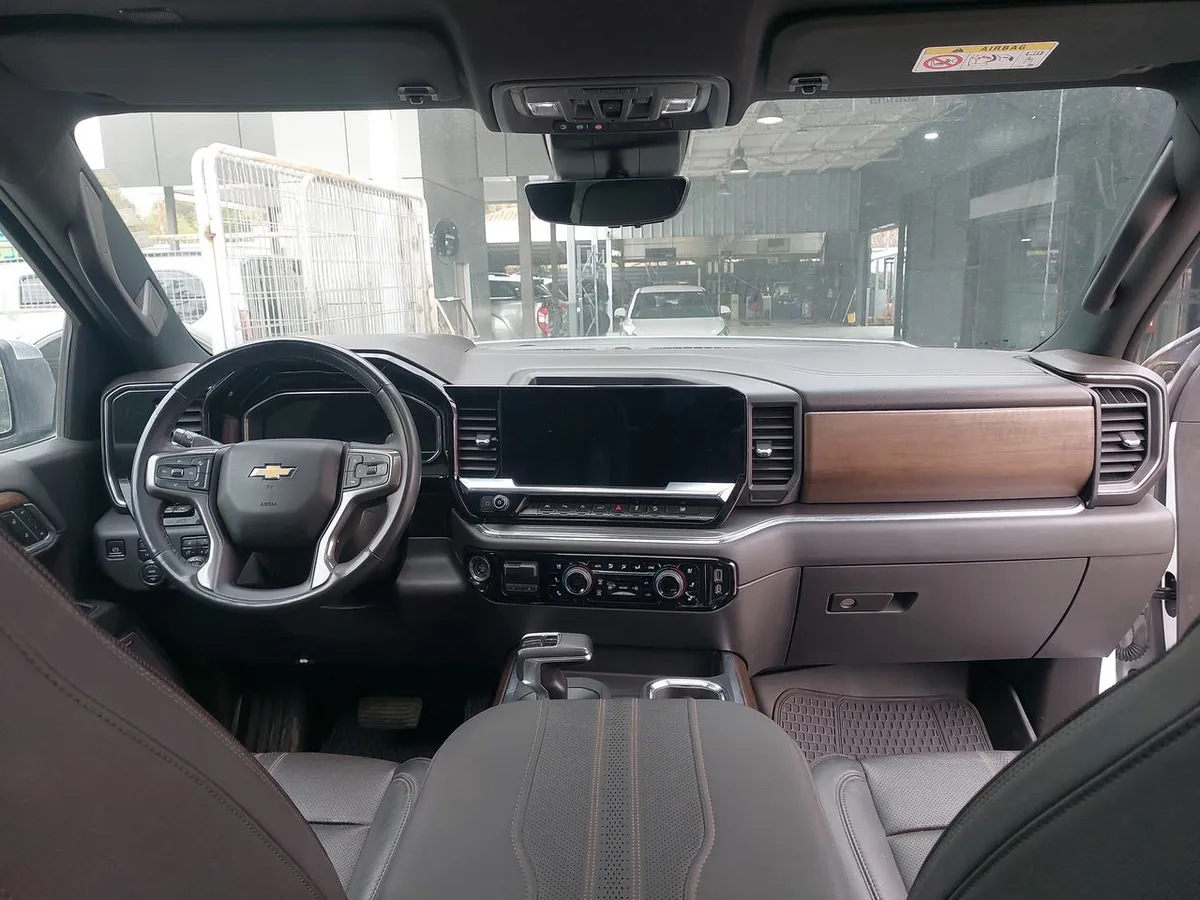 Chevrolet Silverado 3.0 High Country 4x4 At 4p año 2023