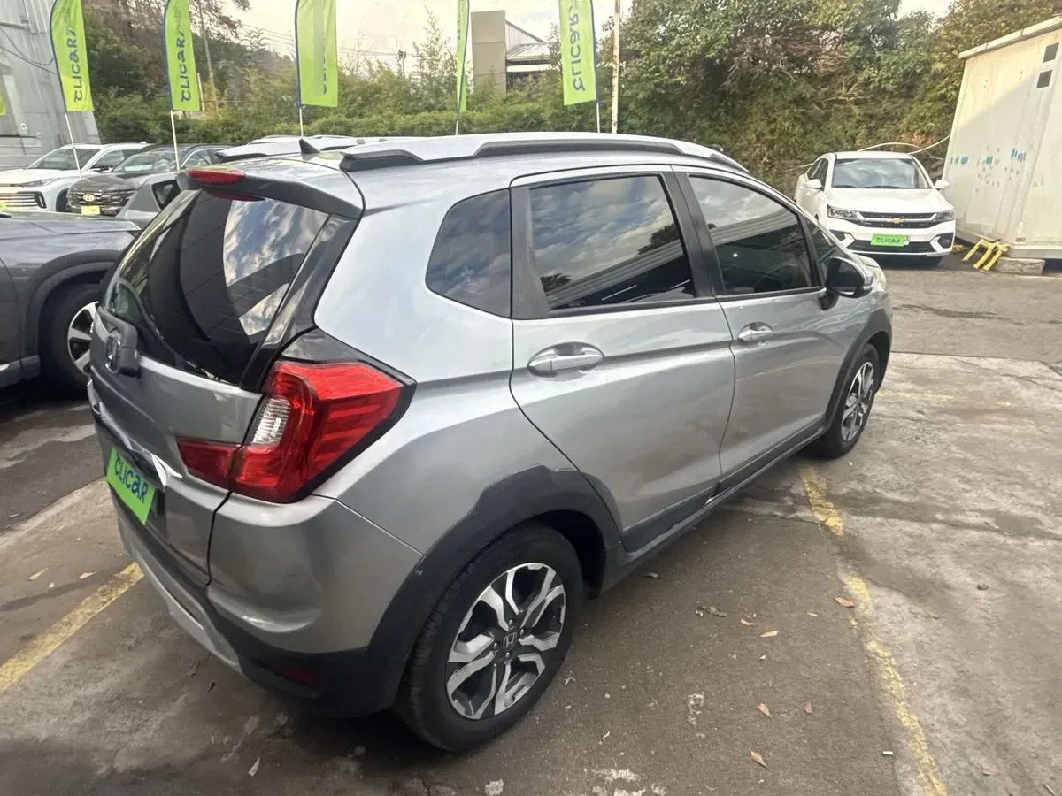 Honda Wr-V 1.5 Ex 4x2 Mt 5p año 2021