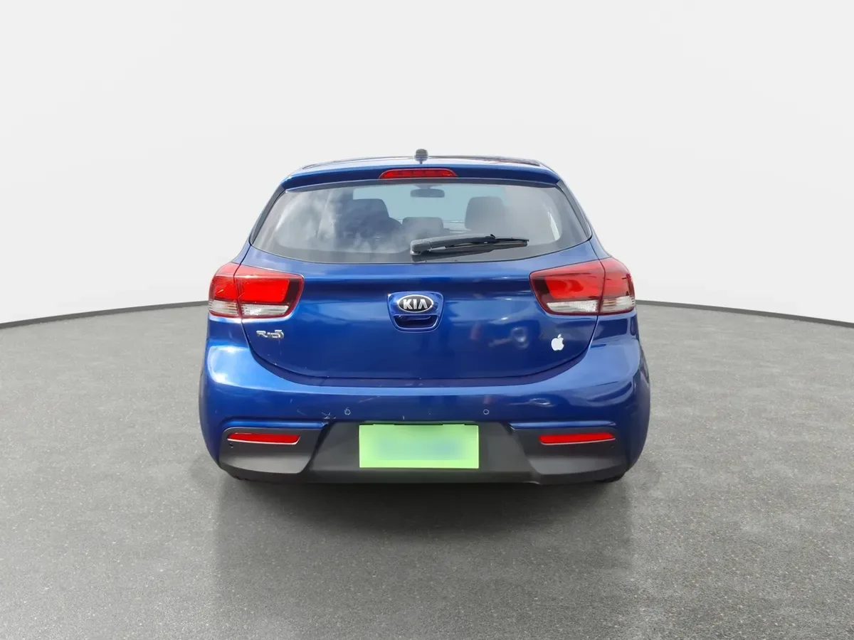 Kia Rio 5 1.4 Ex 4x2 Ac Ci 6mt 5p año 2021