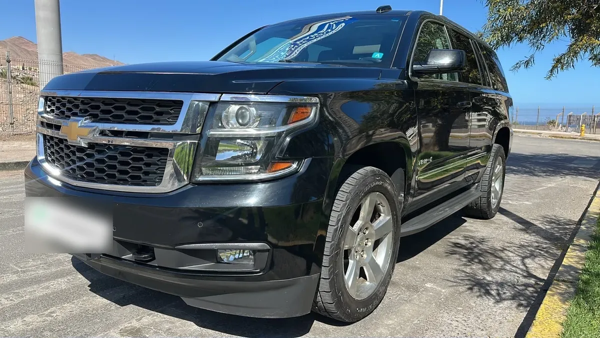 CHEVROLET TAHOE 5.3 Lt Iv Su At 4x4 año 2018