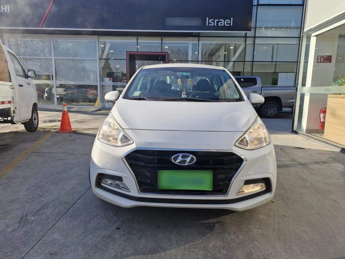 Hyundai Grand I10 1.2l Gls Full Abs Ac 2ab 5mt 4p año 2018