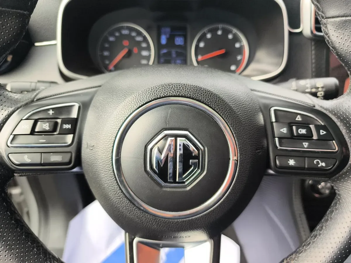 MG Mg Zs 1.5 Comfort 4x2 At 5p año 2021