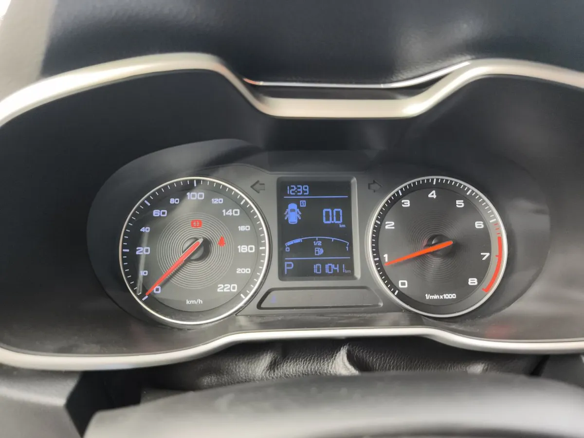 MG Mg Zs 1.5 Comfort 4x2 At 5p año 2021