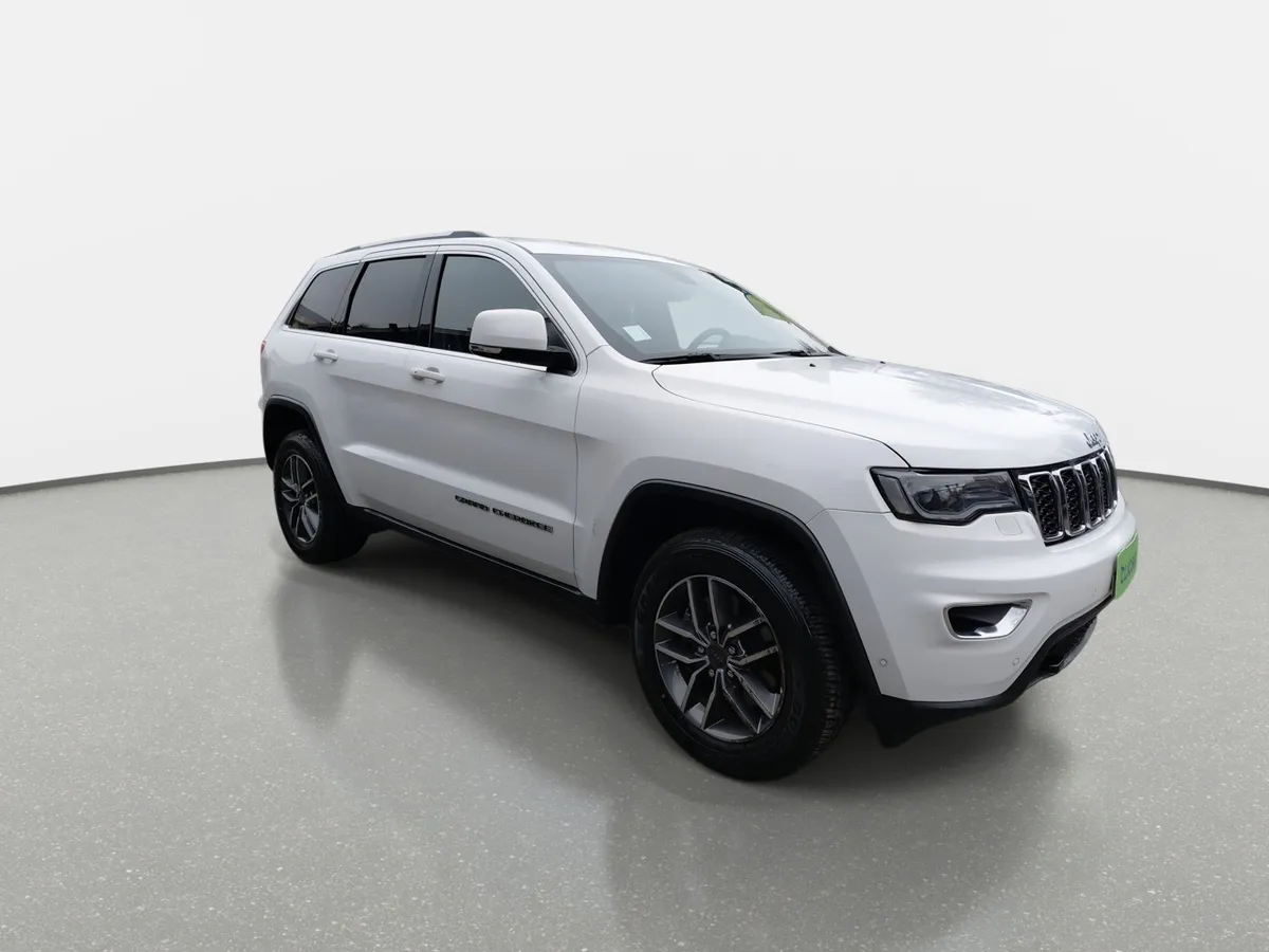 Jeep Grand Cherokee 3.6 Laredo 4x2 At 5p año 2019