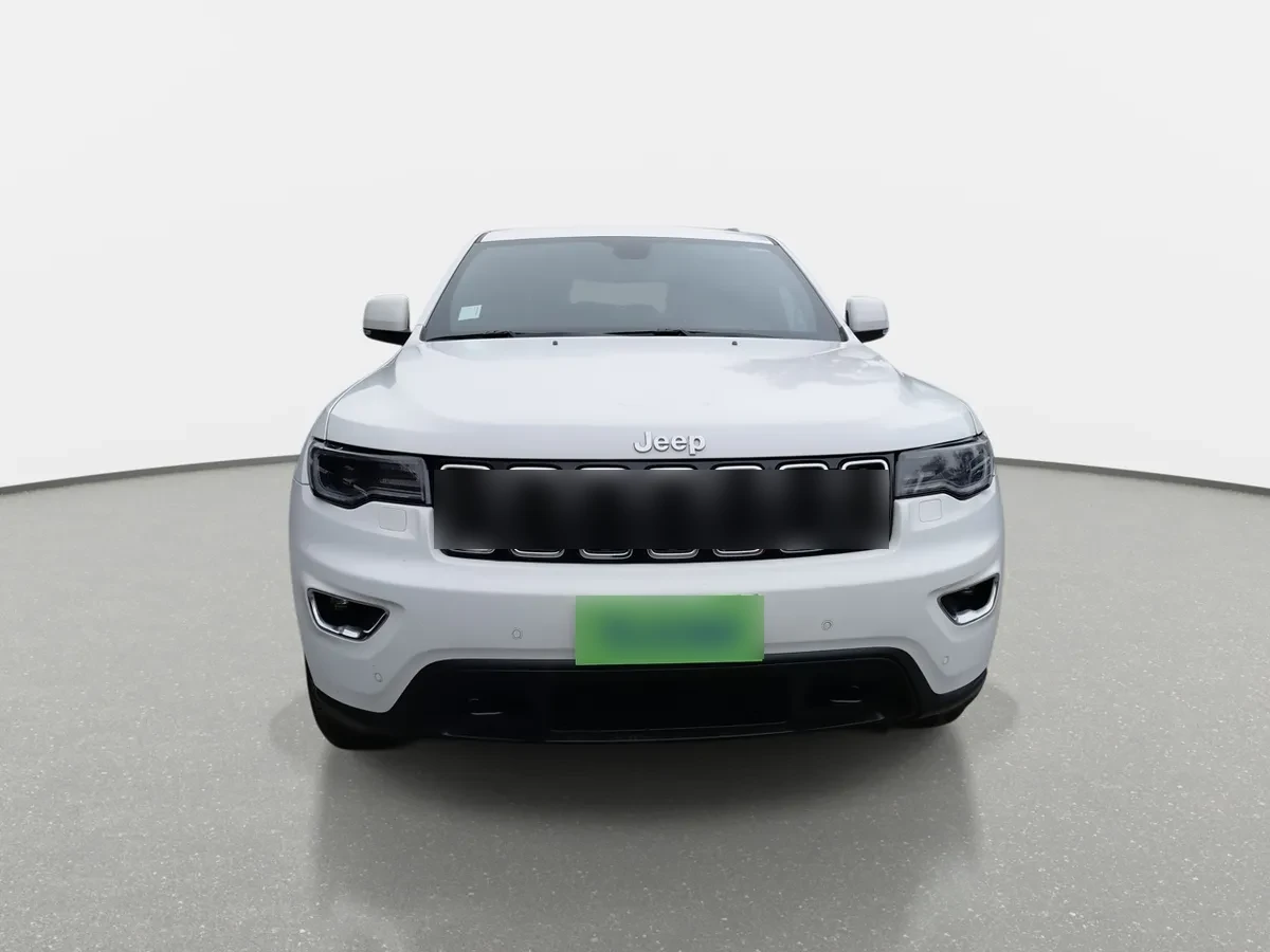 Jeep Grand Cherokee 3.6 Laredo 4x2 At 5p año 2019