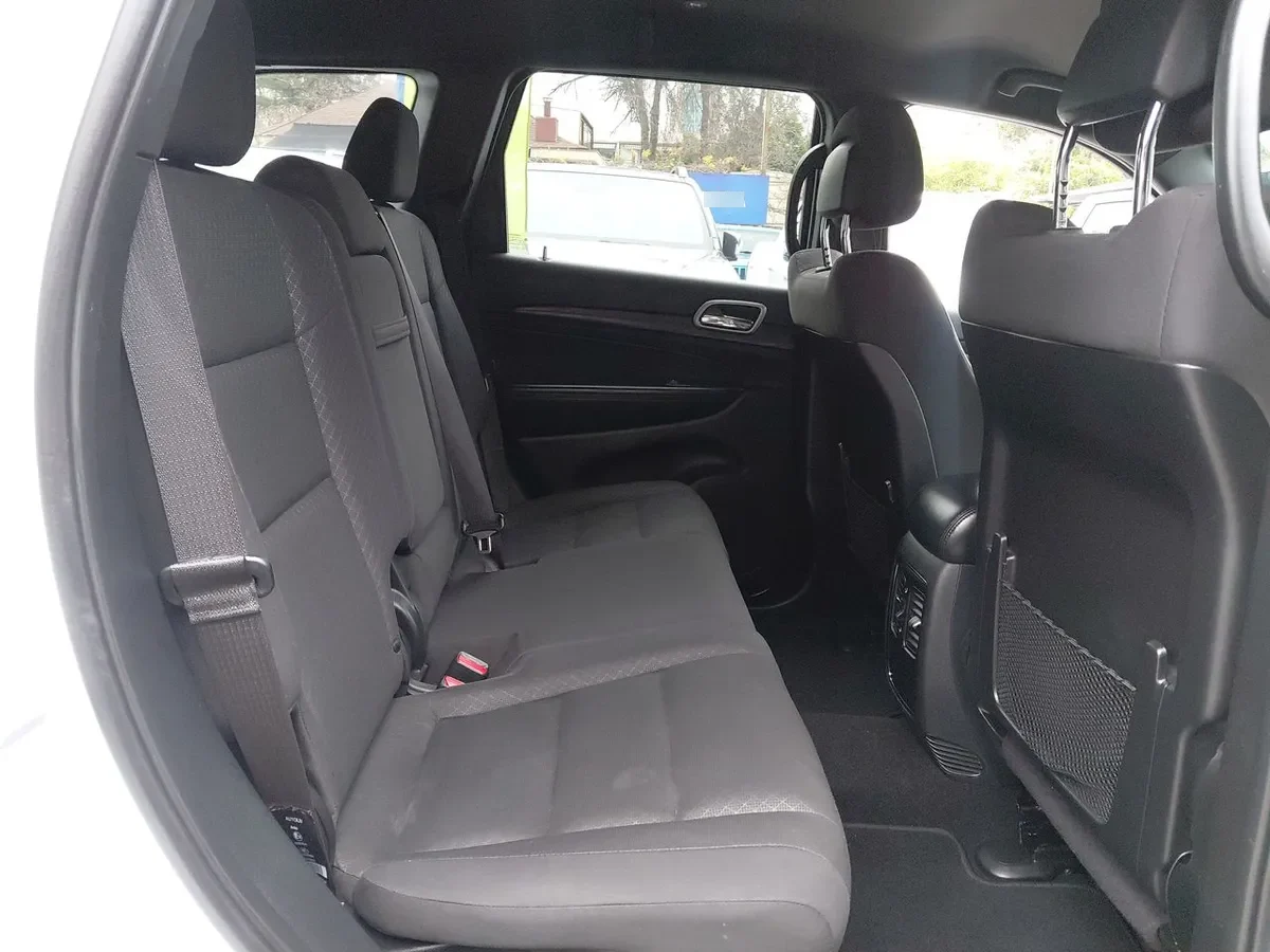 Jeep Grand Cherokee 3.6 Laredo 4x2 At 5p año 2019