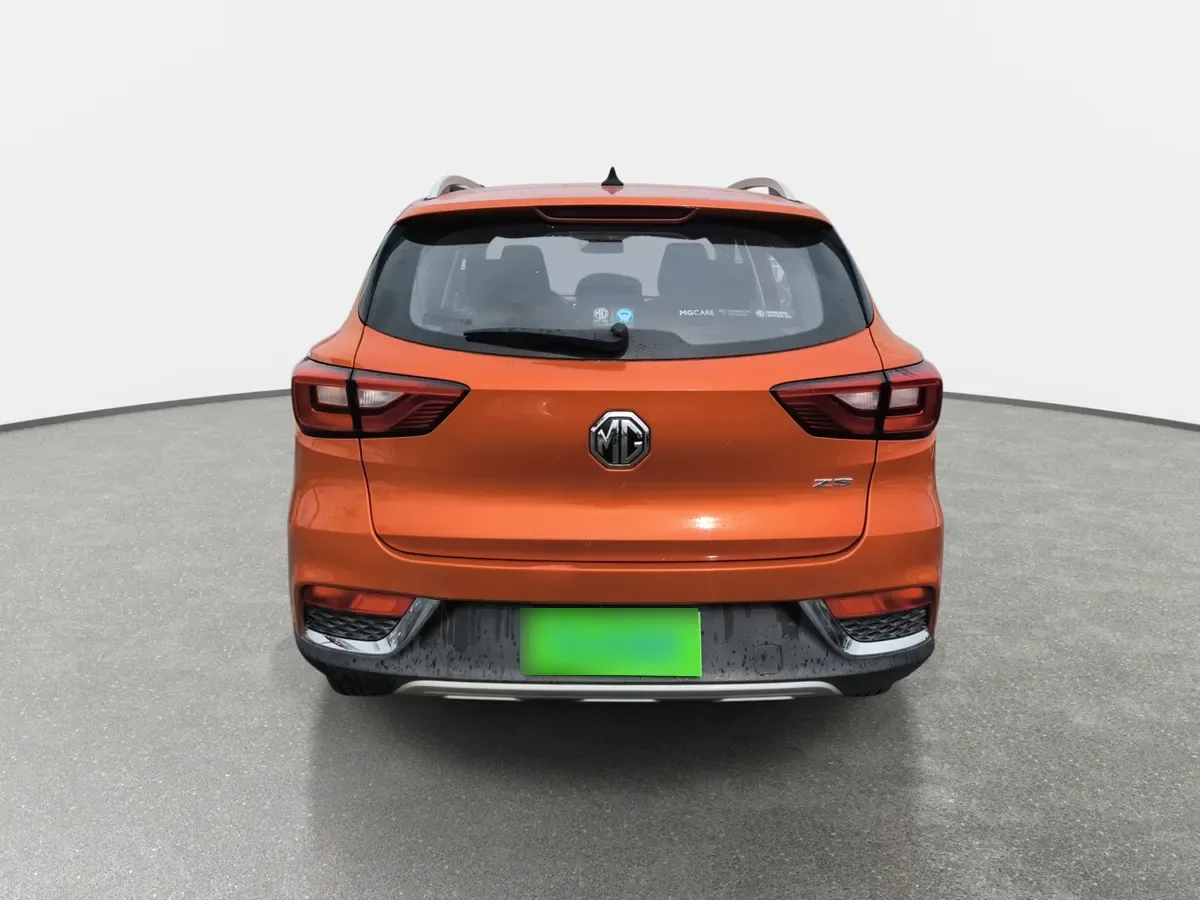 MG Mg Zs 1.5 Std Plus 4x2 Mt 5p año 2024