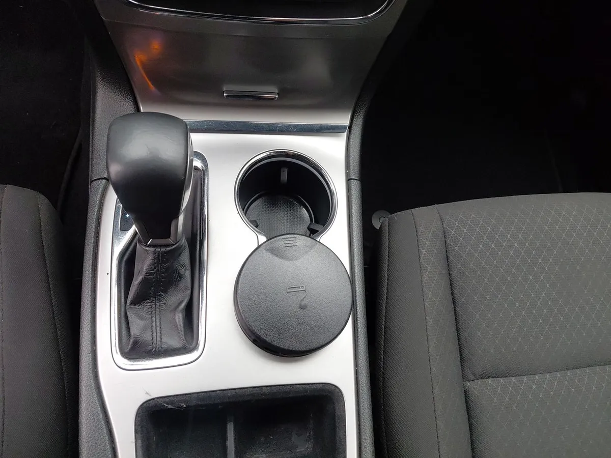 Jeep Grand Cherokee 3.6 Laredo 4x2 At 5p año 2019