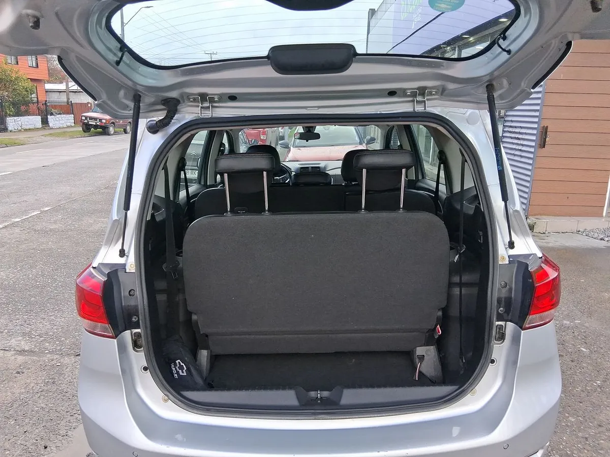 Chevrolet Spin 1.8 Premier 4x2 Mt 5p año 2020