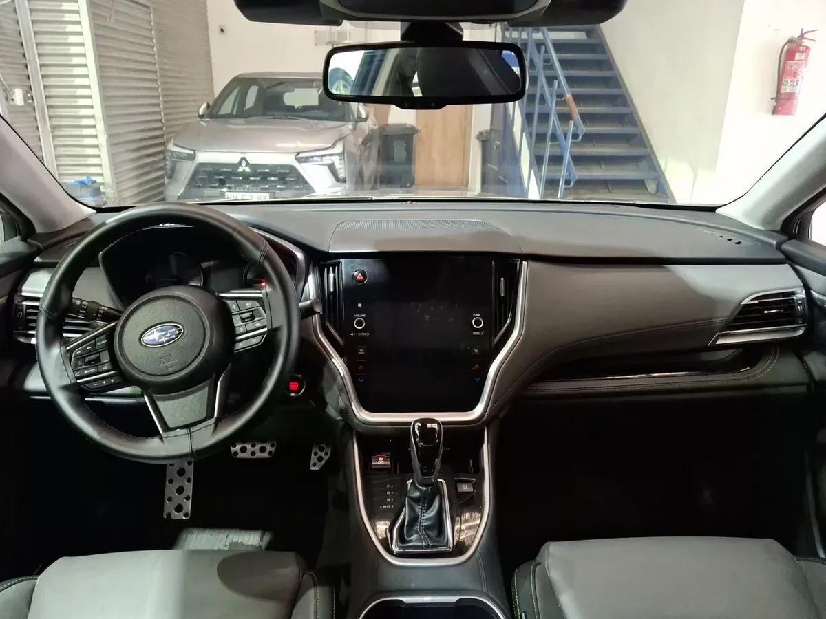Subaru Outback 2.5i Field Edition Awd Cvt At 5p año 2023