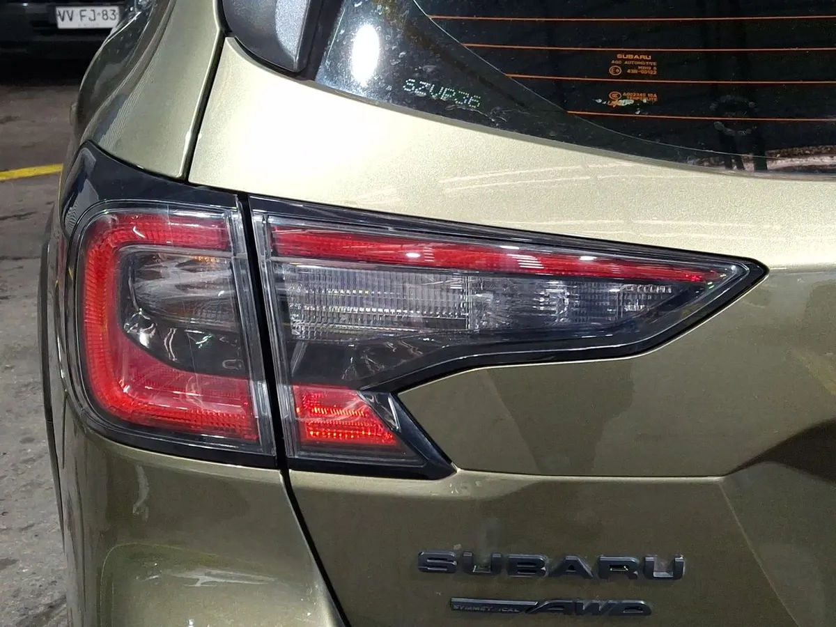 Subaru Outback 2.5i Field Edition Awd Cvt At 5p año 2023