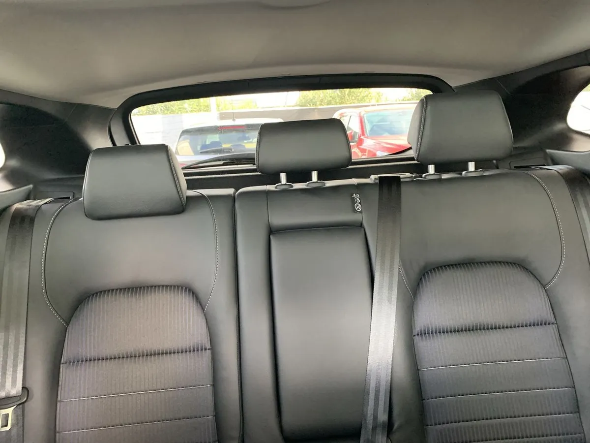 Nissan Qashqai 1.3t Advance 2wd Cvt At 5p año 2025