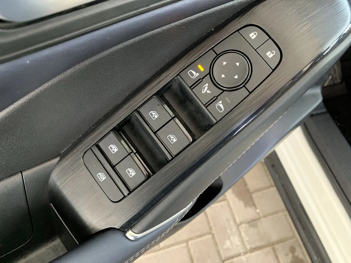 Nissan Qashqai 1.3t Advance 2wd Cvt At 5p año 2025