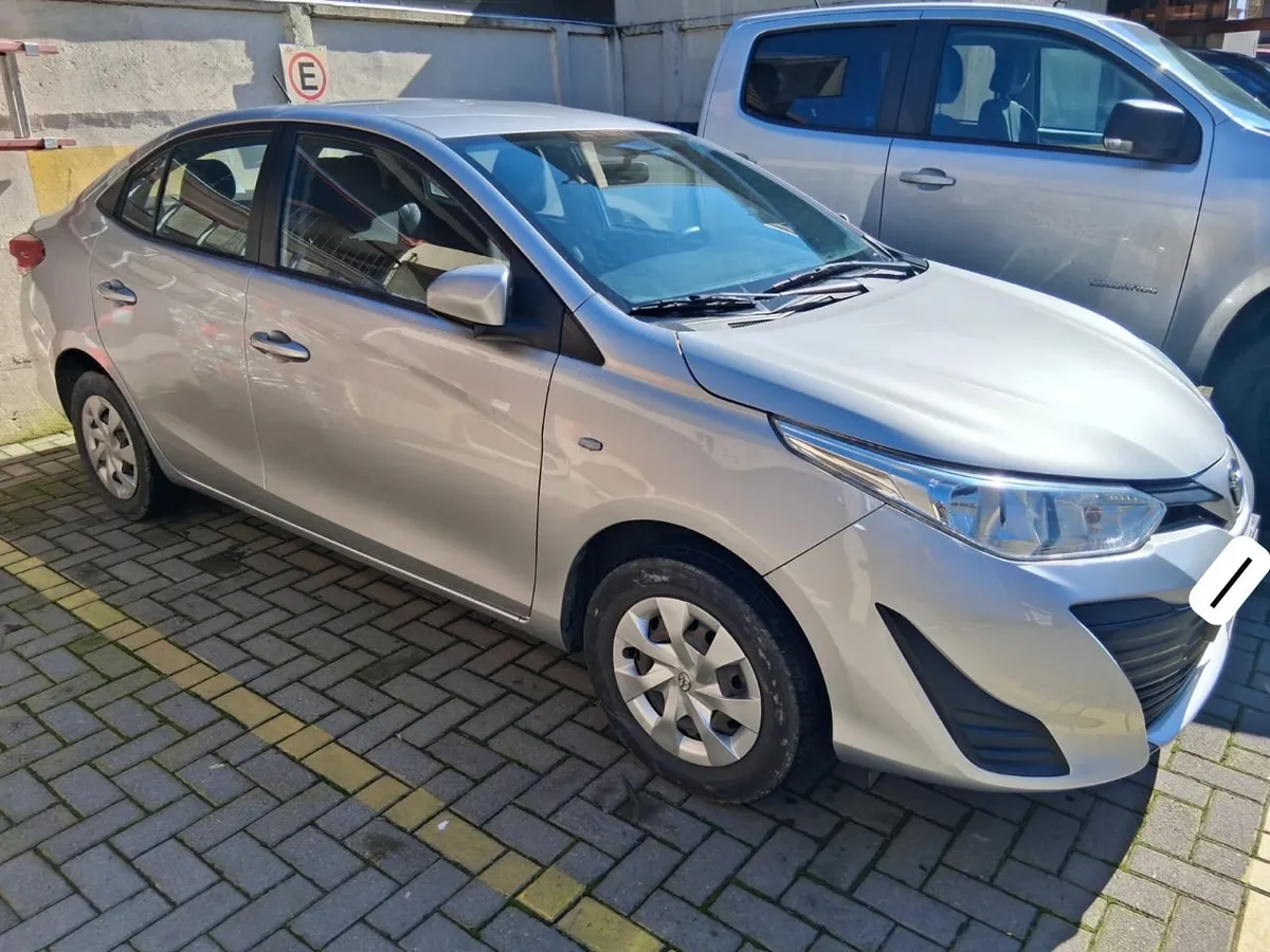 TOYOTA YARIS 1.5 Sport Gle At año 2020