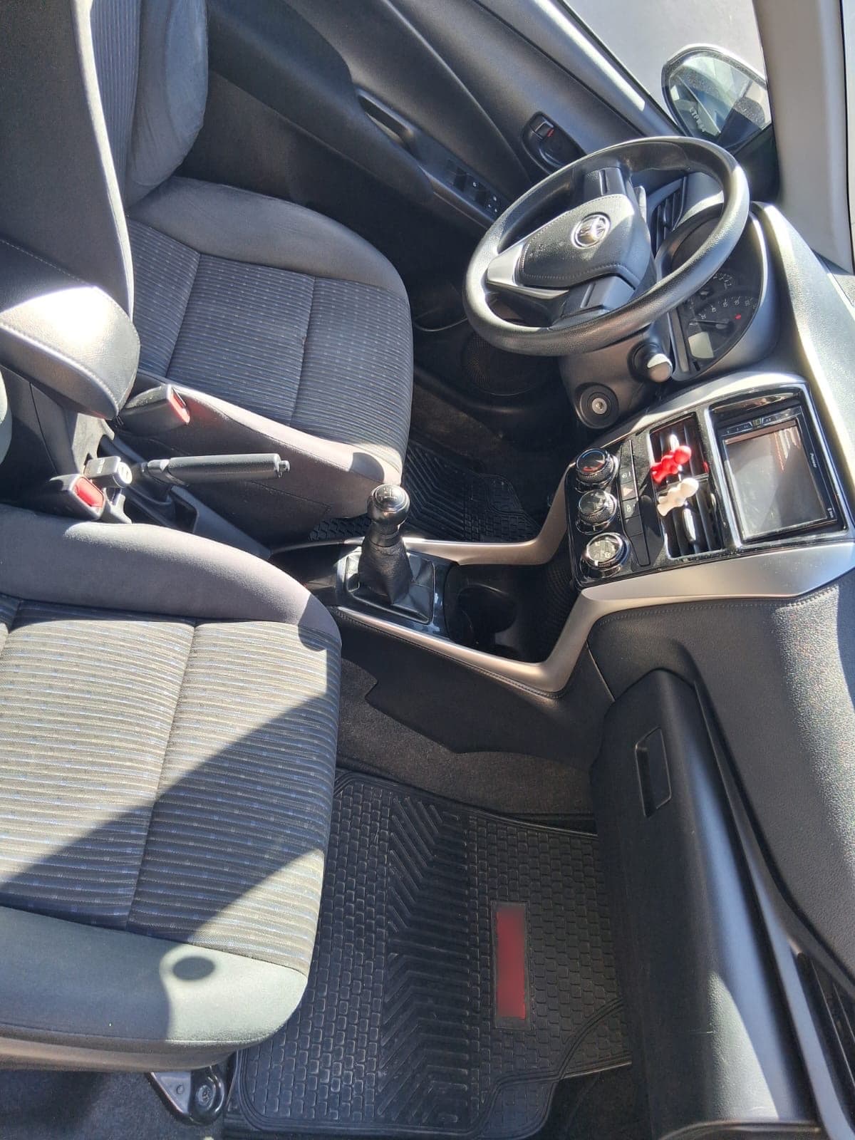 TOYOTA YARIS 1.5 Sport Gle At año 2020