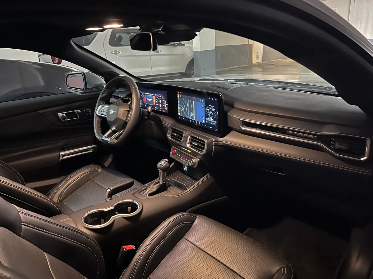 FORD MUSTANG 5.0 Gt Premium At año 2024