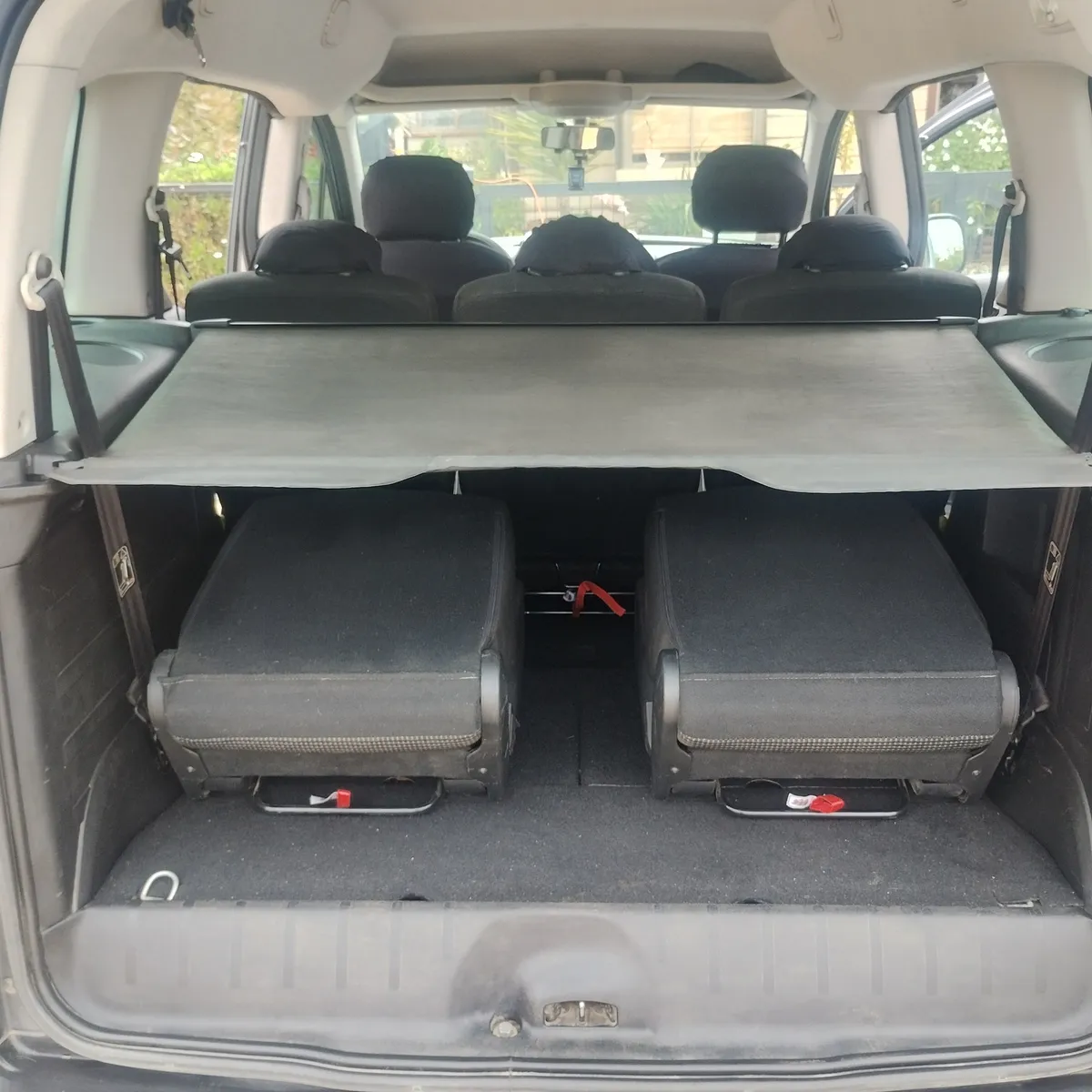 PEUGEOT TEPEE 1.6 Mi-Vie Allure Hdi 92hp 7p Mt Diesel año 2017