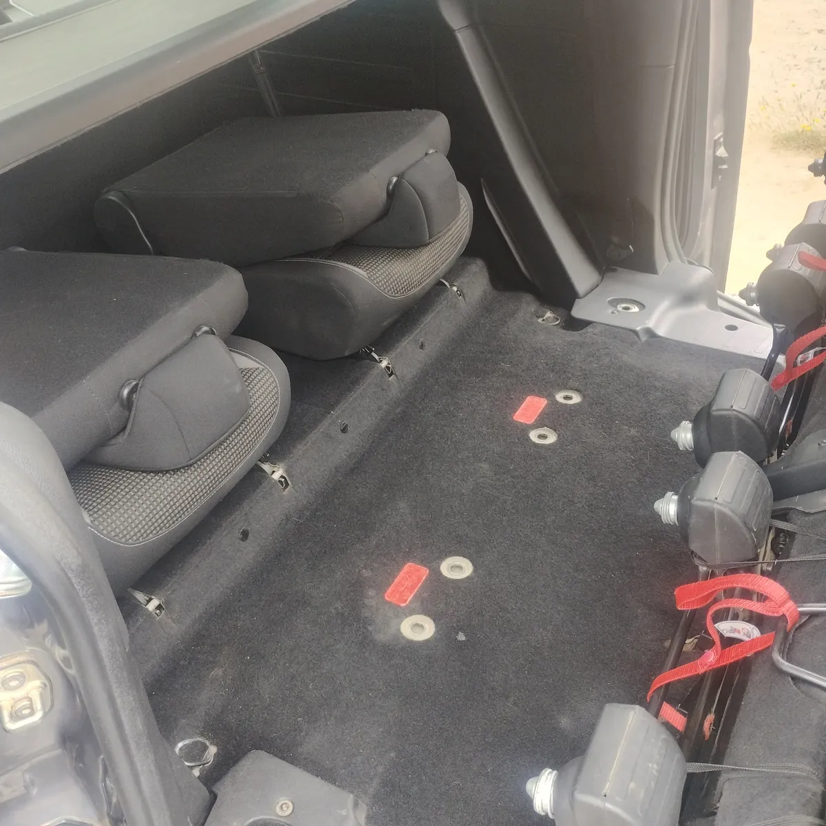 PEUGEOT TEPEE 1.6 Mi-Vie Allure Hdi 92hp 7p Mt Diesel año 2017