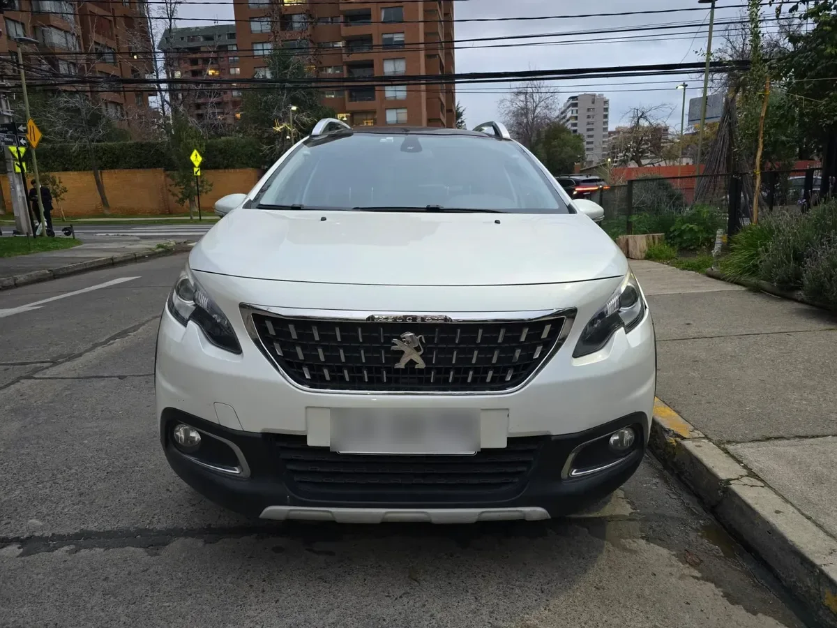 PEUGEOT 2008 1.5 Gt-Line Bluehdi 130 At Diesel año 2020