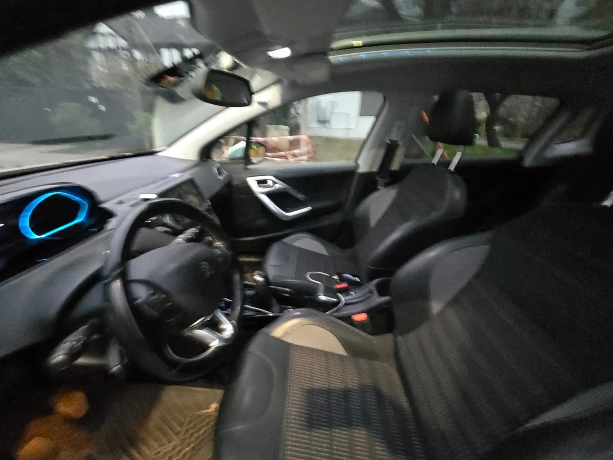 PEUGEOT 2008 1.5 Gt-Line Bluehdi 130 At Diesel año 2020