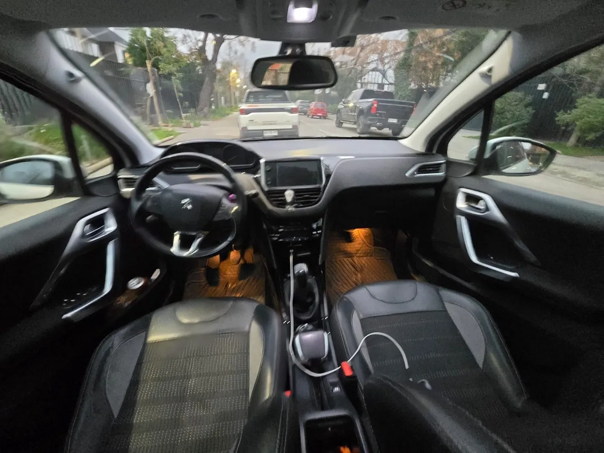 PEUGEOT 2008 1.5 Gt-Line Bluehdi 130 At Diesel año 2020