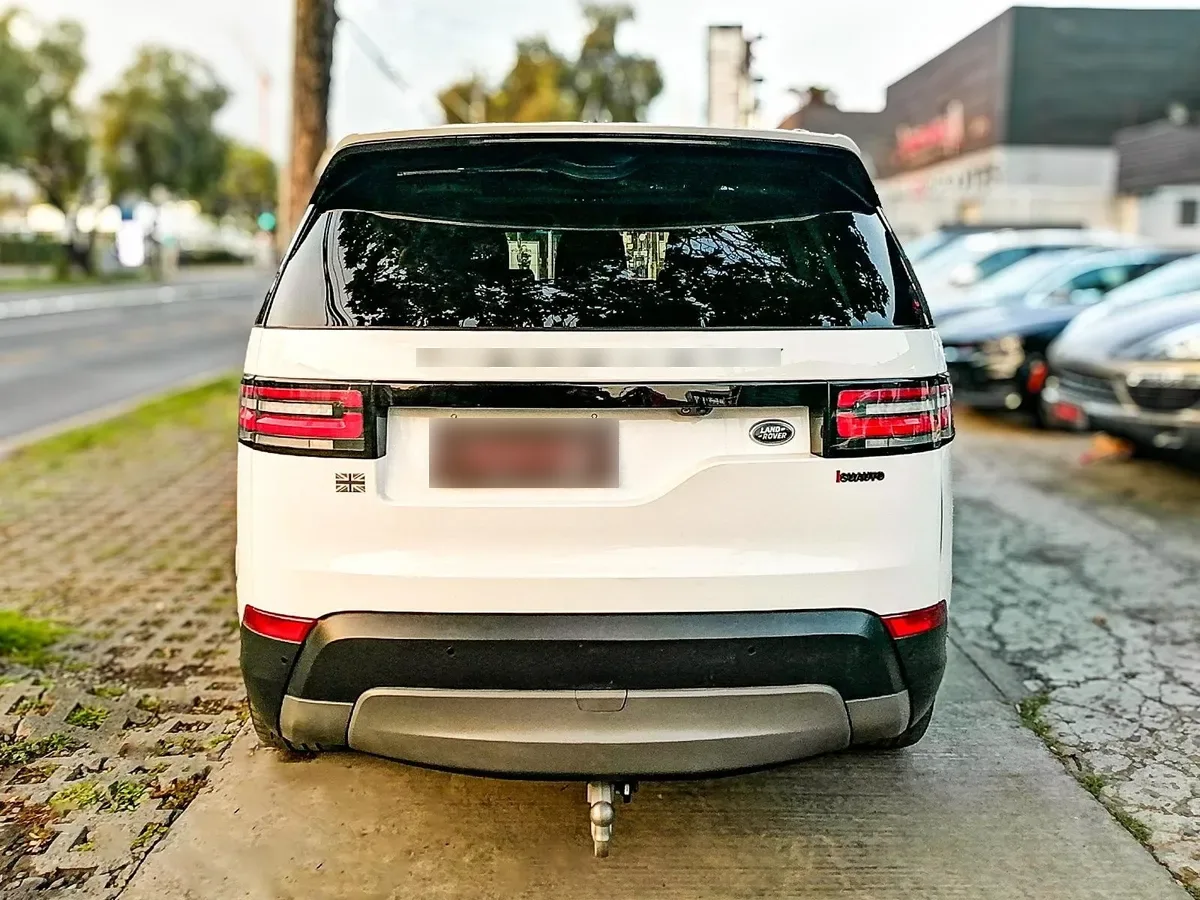 LAND ROVER DISCOVERY 3.0 V6 D Se At 4x4 Diesel año 2020