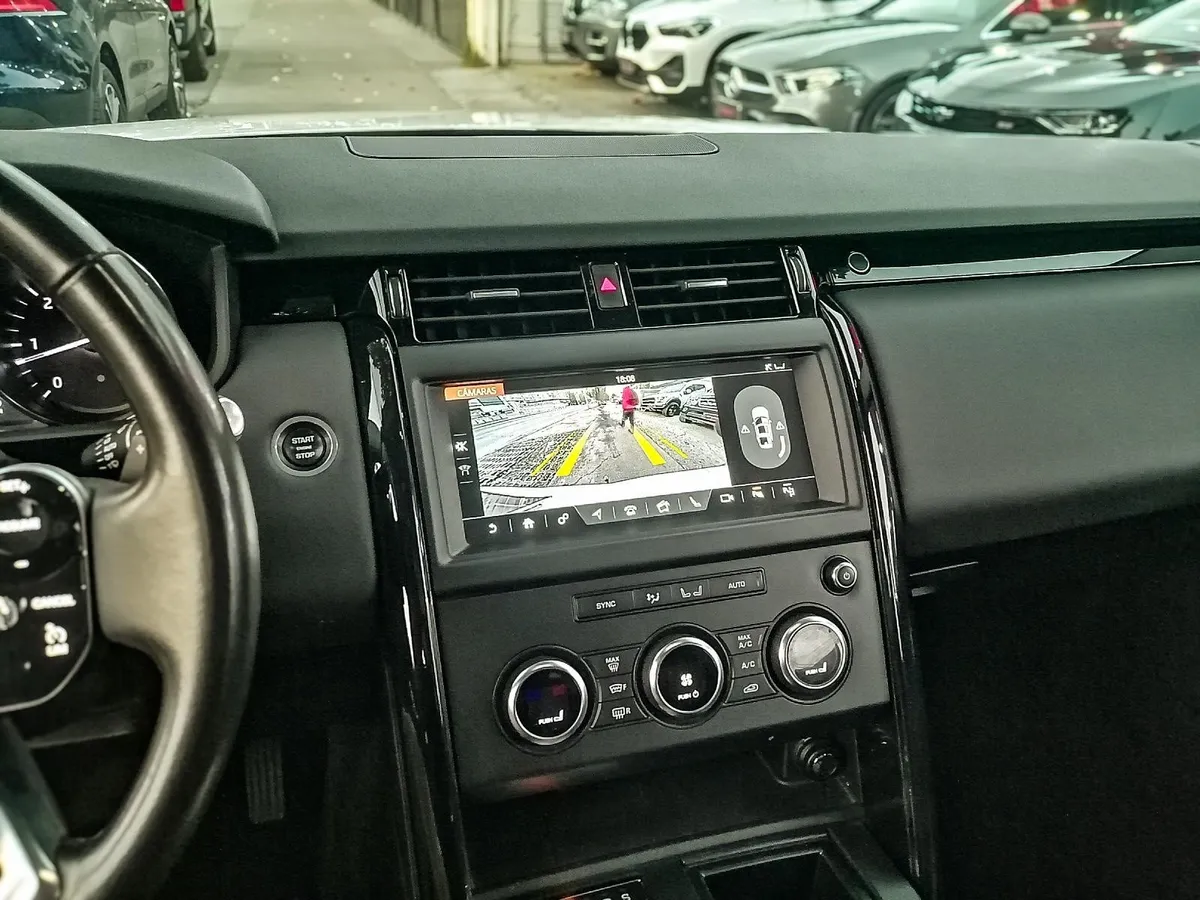 LAND ROVER DISCOVERY 3.0 V6 D Se At 4x4 Diesel año 2020