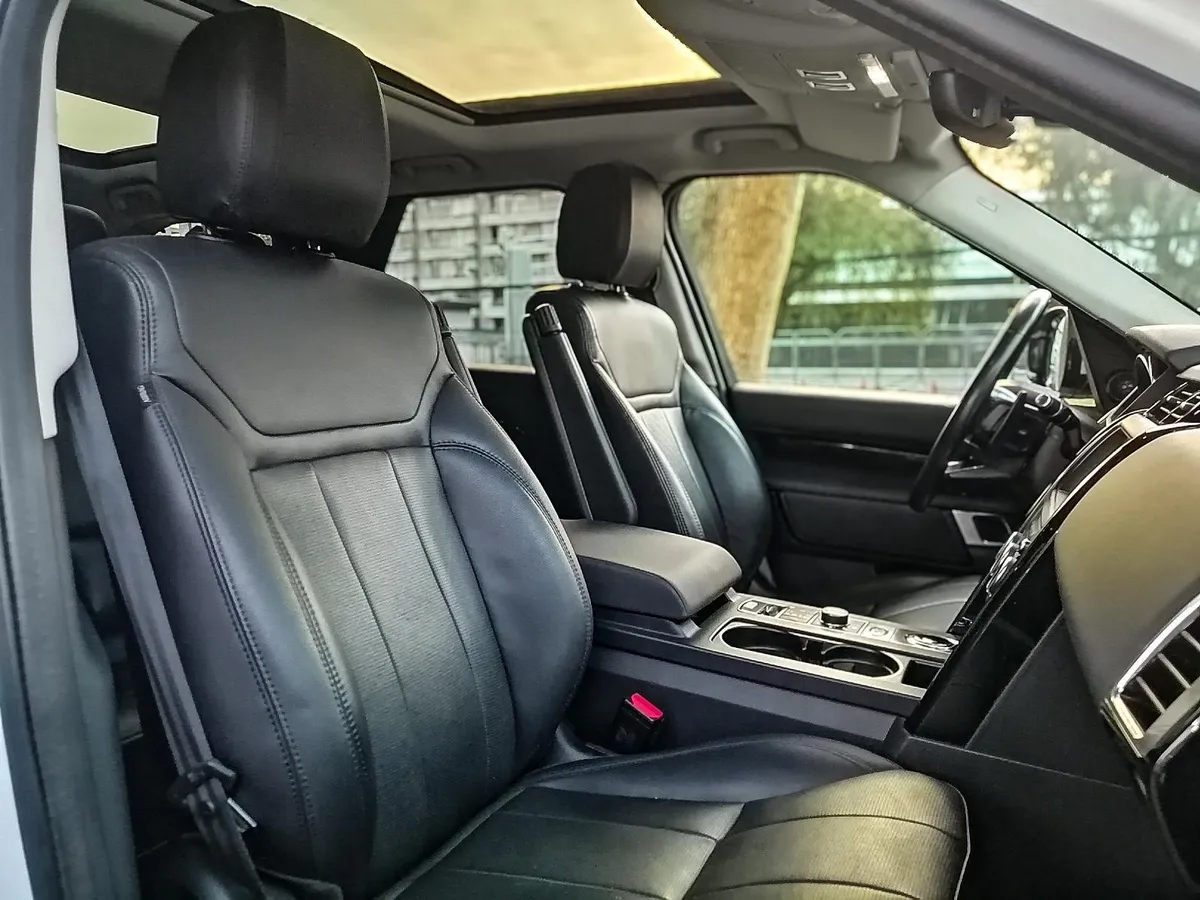 LAND ROVER DISCOVERY 3.0 V6 D Se At 4x4 Diesel año 2020