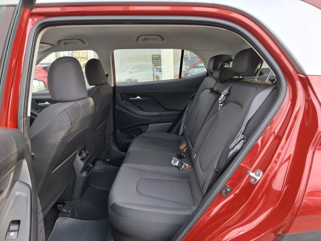 Hyundai Creta 1.5 Plus Su2i 4x2 Mt 5p año 2026