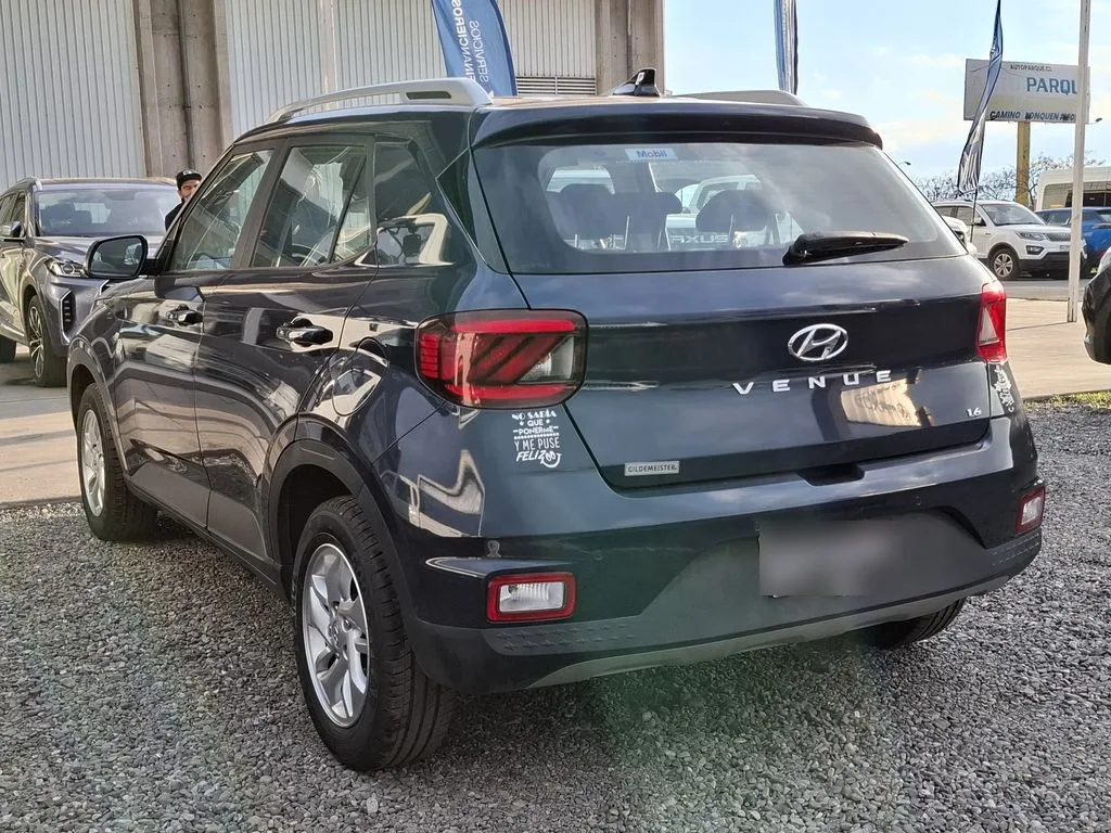 Hyundai Venue 1.6 Qx Value 4x2 Mt 5p año 2022