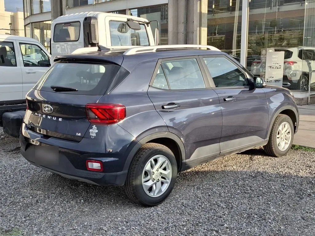 Hyundai Venue 1.6 Qx Value 4x2 Mt 5p año 2022
